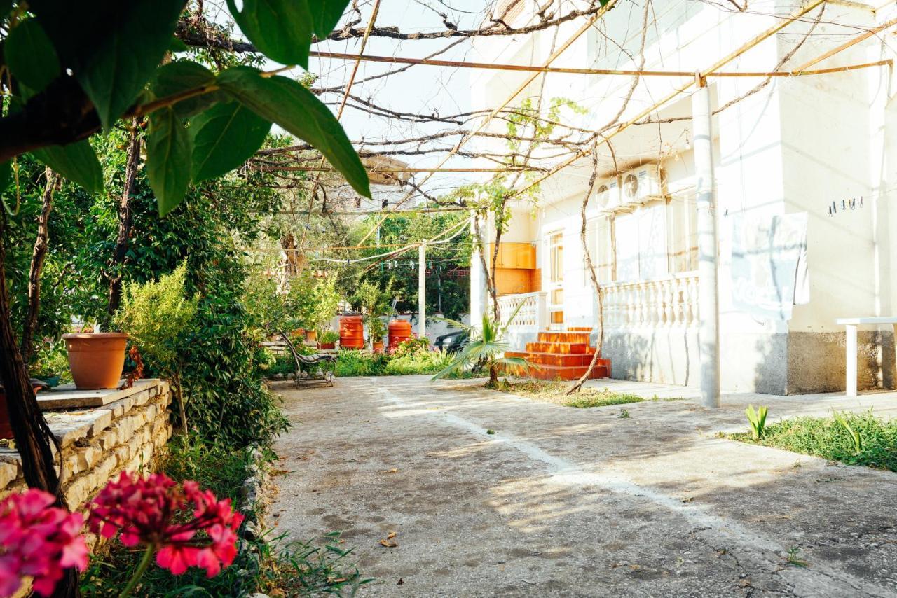 Rei'S Place Vlorë Exterior foto