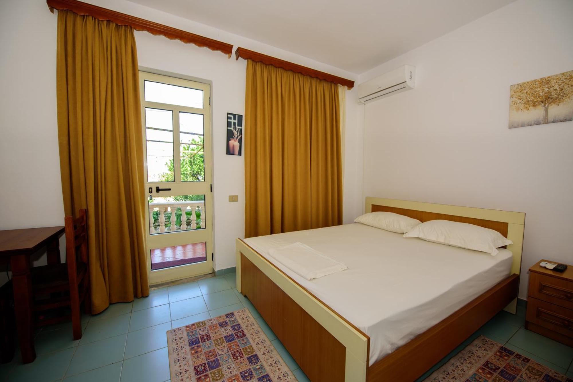 Rei'S Place Vlorë Exterior foto