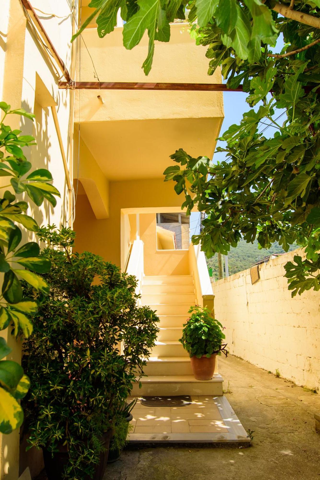 Rei'S Place Vlorë Exterior foto