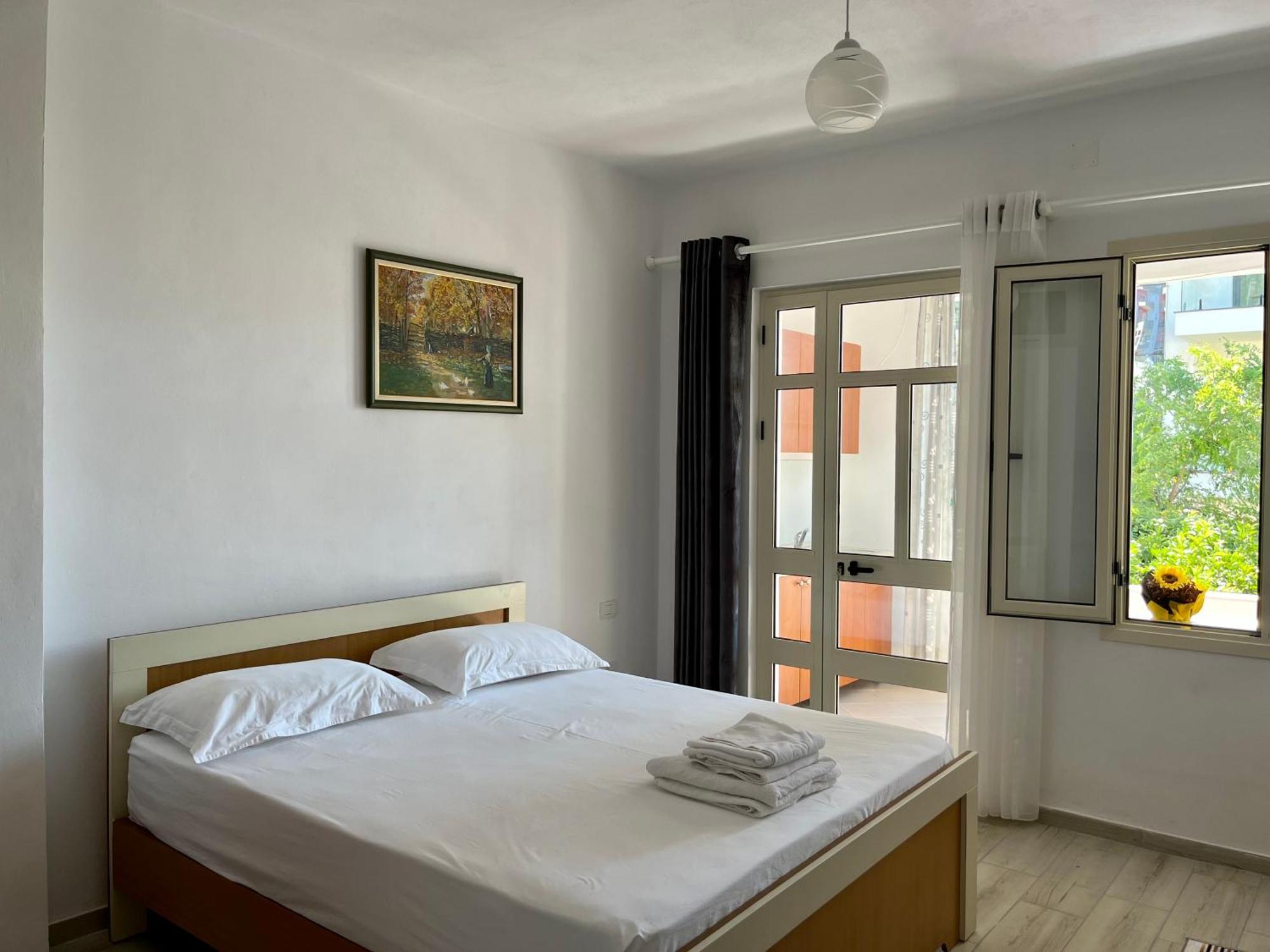 Rei'S Place Vlorë Zimmer foto